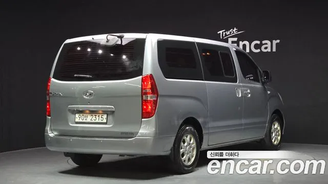 Hyundai Staria 2015 thumb 6