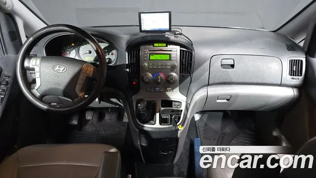 Hyundai Staria 2015 thumb 2