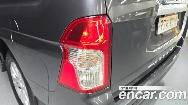 KGM Korando 2016 thumb 8