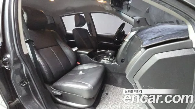 KGM Korando 2016 thumb 12