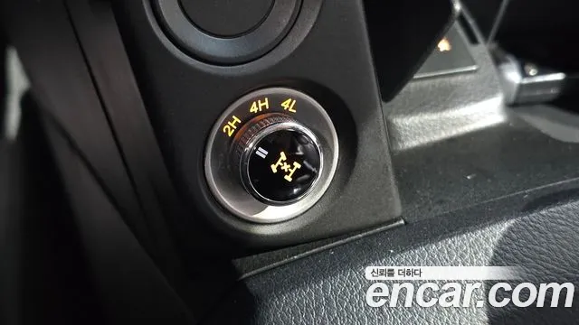 KGM Korando 2016 thumb 3