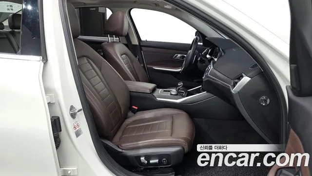 BMW 3 серии 2019 thumb 9