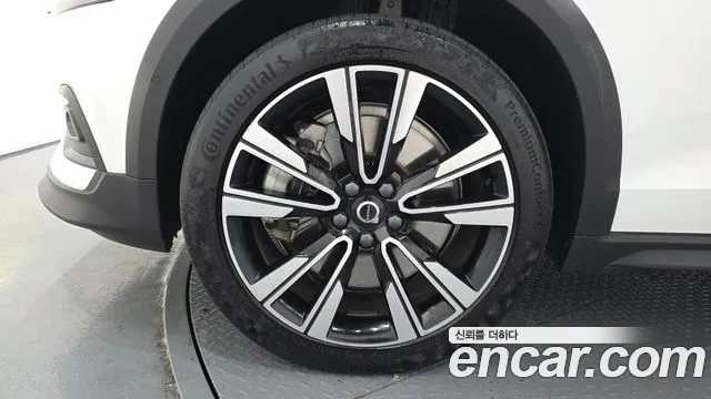 Volvo V60 Cross Country 2023 thumb 8