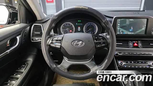 Hyundai Grandeur 2019 thumb 10