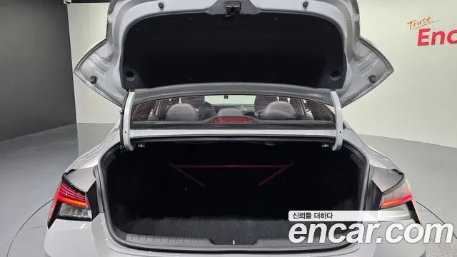 Hyundai Elantra 2021 thumb 4