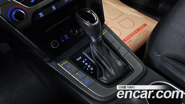 Hyundai Avante 2016 thumb 11