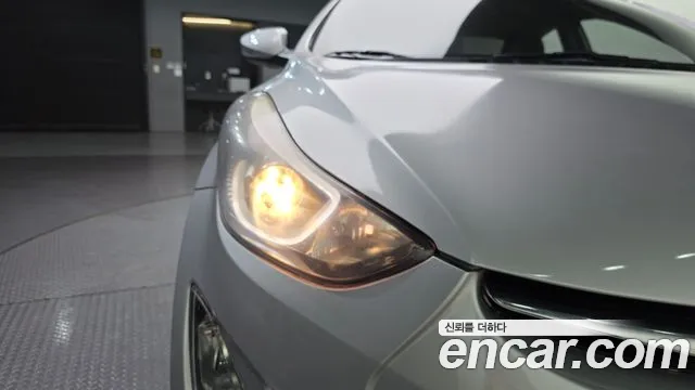 Hyundai Elantra 2014 thumb 10