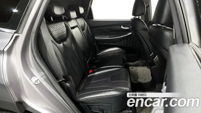 Hyundai Santa Fe 2018 thumb 11