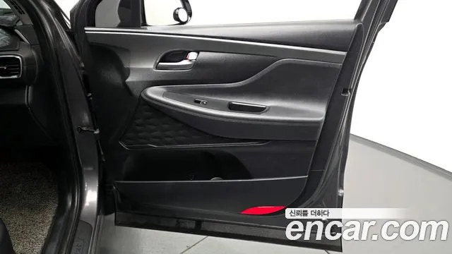 Hyundai Santa Fe 2018 thumb 4
