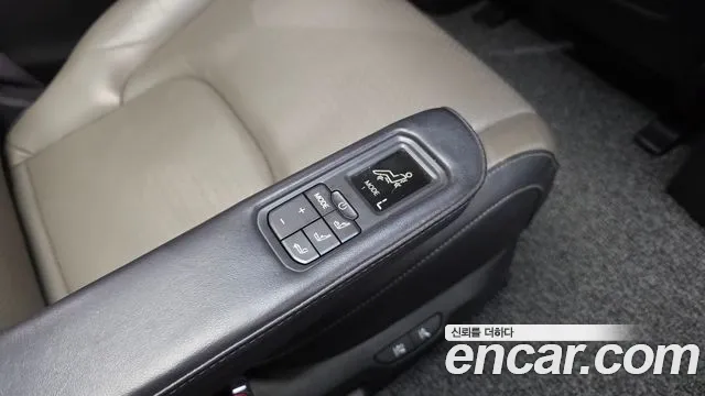 Kia Carnival 2024 thumb 8