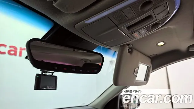 Genesis G70 2018 thumb 3