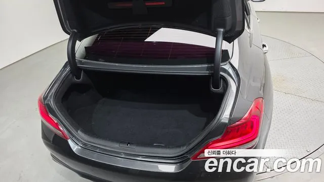 Genesis G70 2018 thumb 10