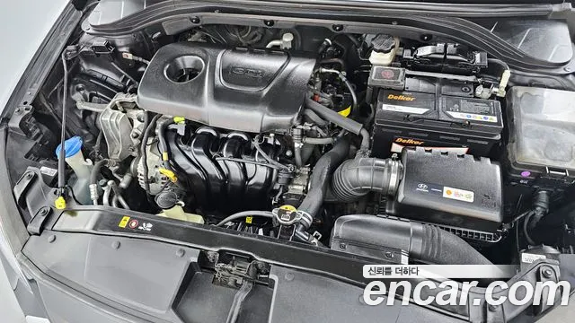 Hyundai Avante 2017 thumb 9