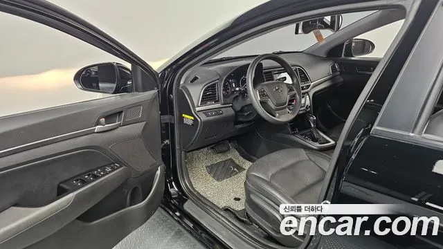 Hyundai Avante 2017 thumb 6