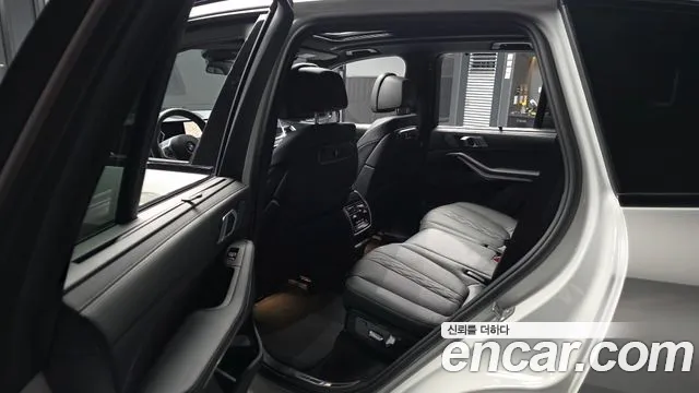 BMW X5 2025 thumb 10