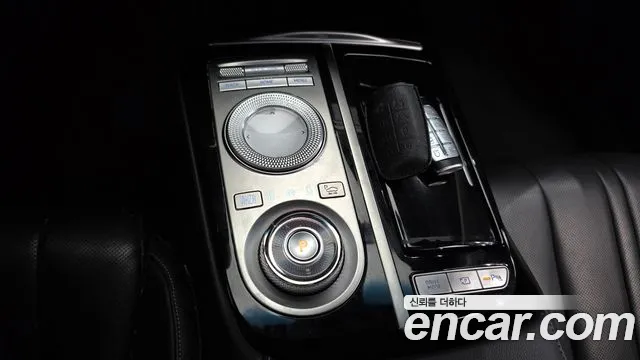 Genesis G80 2020 thumb 12