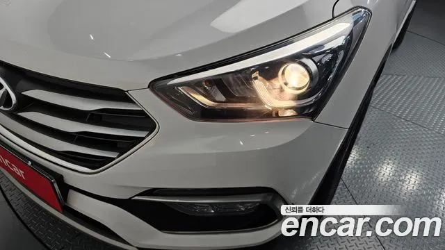 Hyundai Santafe 2015 thumb 2