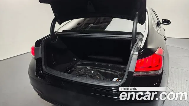 Hyundai Genesis 2014 thumb 12