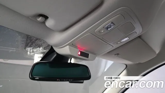 Renault SM6 2016 thumb 7