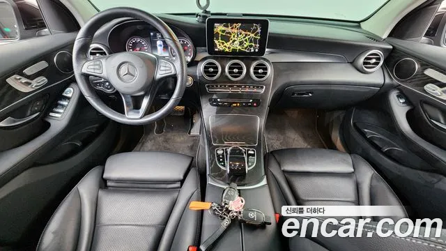 Mercedes-Benz GLC 2019 thumb 12