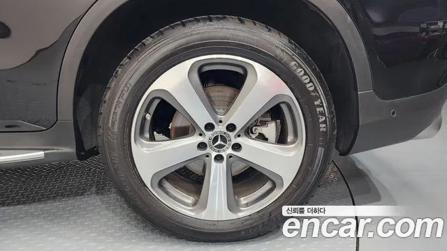 Mercedes-Benz GLC 2019 thumb 5