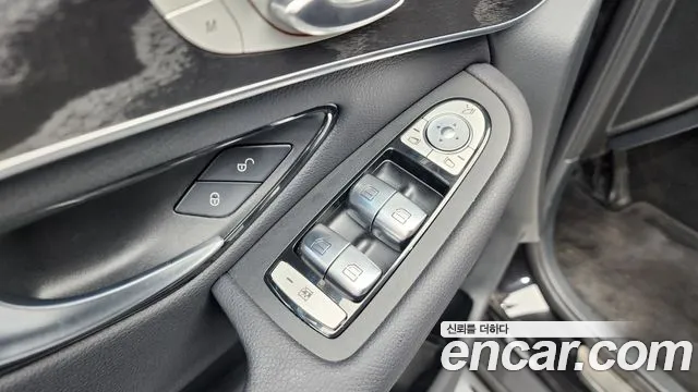Mercedes-Benz GLC 2019 thumb 8