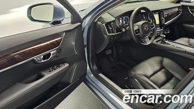 Volvo S90 2017 thumb 10