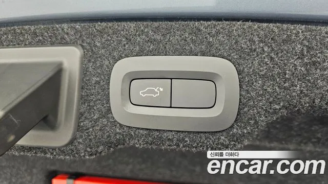 Volvo S90 2017 thumb 11