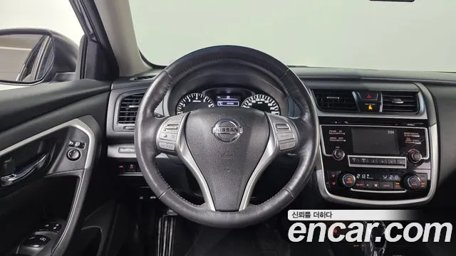 Nissan Altima 2018 thumb 8
