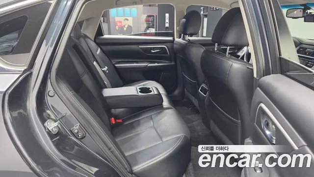 Nissan Altima 2018 thumb 7