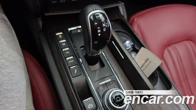 Maserati Ghibli 2017 thumb 2