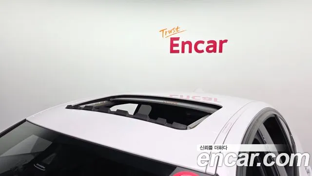 BMW 3 серии 2018 thumb 2