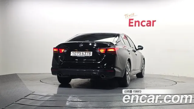 Nissan Altima 2019 thumb 9