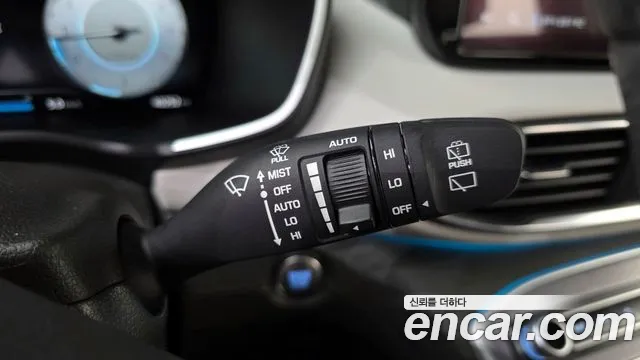 Hyundai Santa Fe 2022 thumb 3