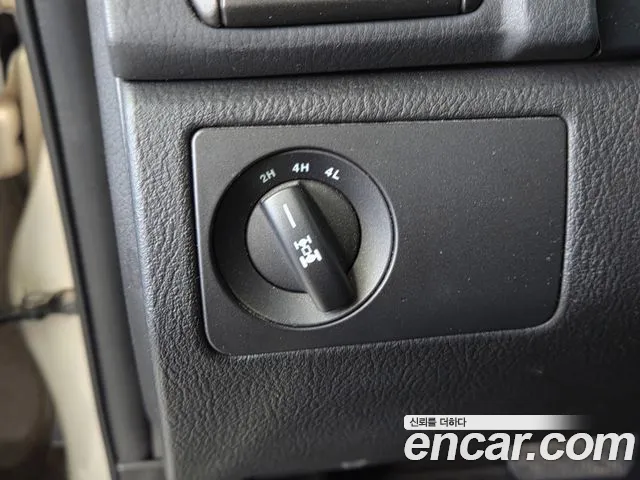 KGM Rexton 2014 thumb 10