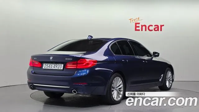 BMW 5 серии 2019 thumb 12