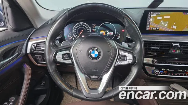 BMW 5 серии 2019 thumb 5