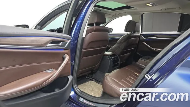 BMW 5 серии 2019 thumb 7