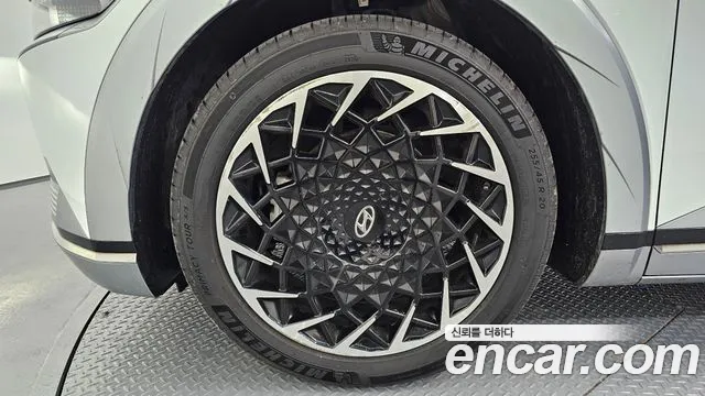 Hyundai Ioniq5 2022 thumb 3