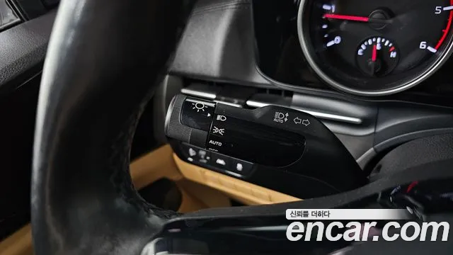 Kia Carnival 2021 thumb 12
