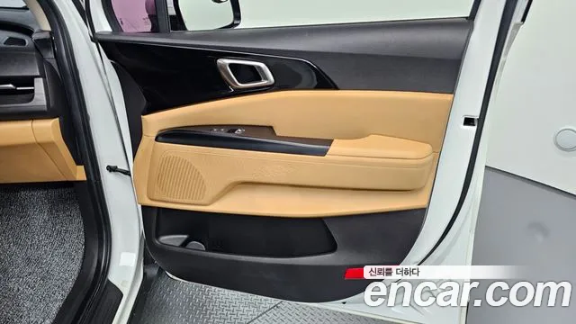 Kia Carnival 2021 thumb 5