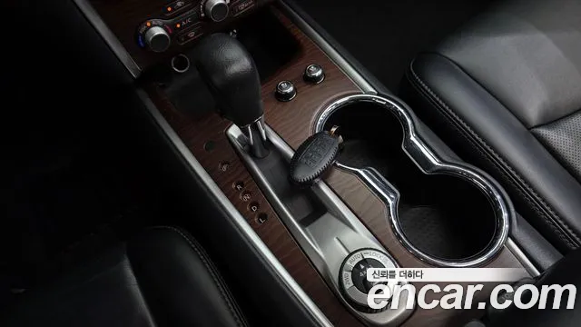 Nissan Pathfinder 2017 thumb 3