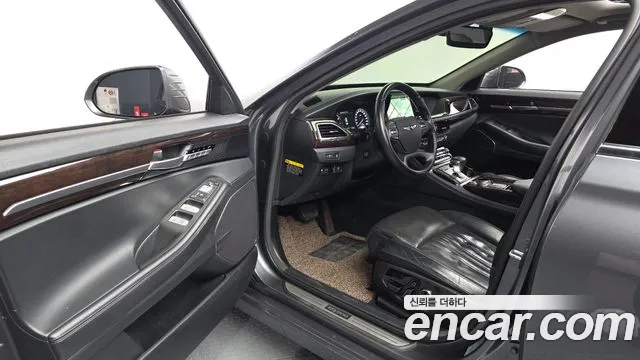 Genesis G90 2016 thumb 5