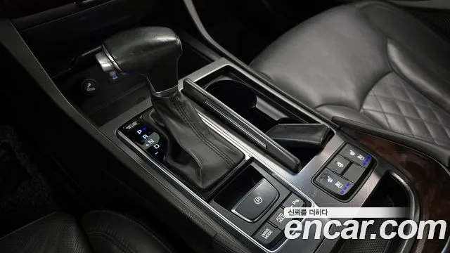 Hyundai Aslan 2015 thumb 6