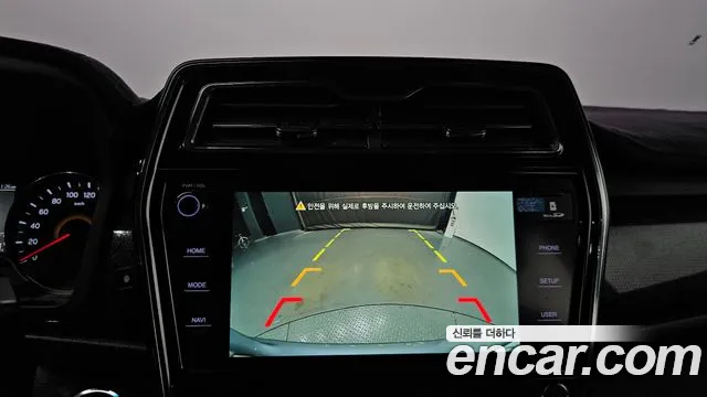 KGM Tivoli 2020 thumb 2