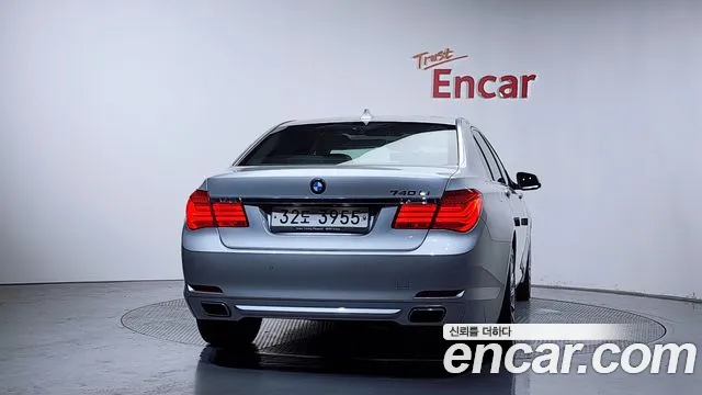 BMW 7 серии 2009 thumb 5