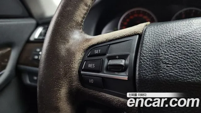 BMW 7 серии 2009 thumb 11