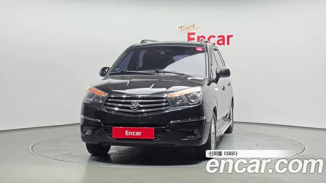 KGM Korando 2014 thumb 12