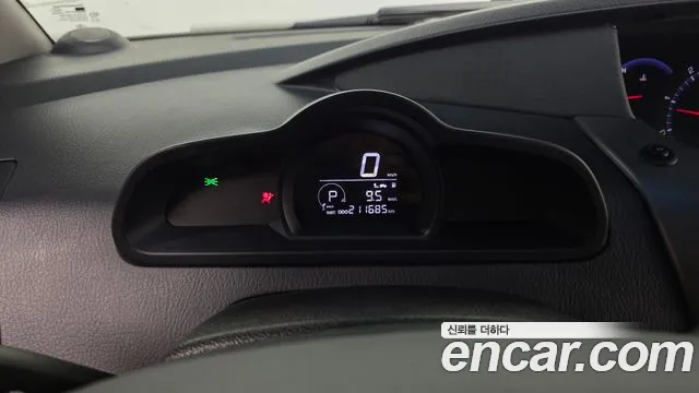 KGM Korando 2014 thumb 10