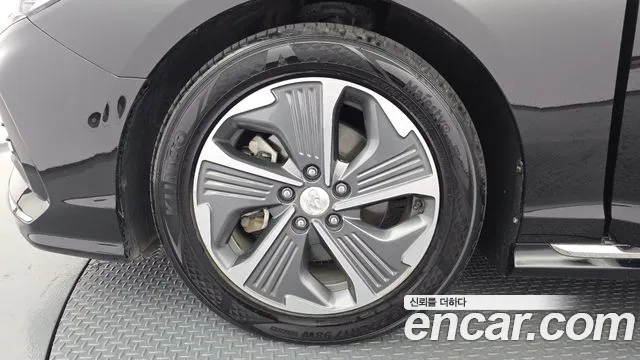 Hyundai Hybrid 2017 thumb 3